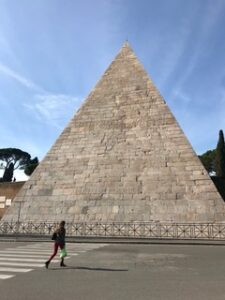 Cestio Pyramiden